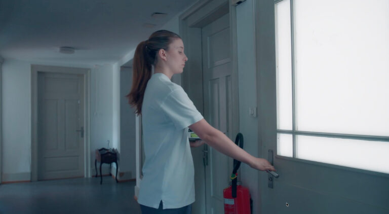 Still from Schicht um Schicht